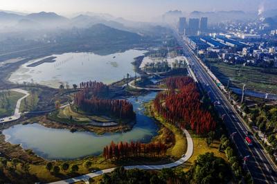 聚焦目標 落實部署 甕安經開區(qū)展現新風貌